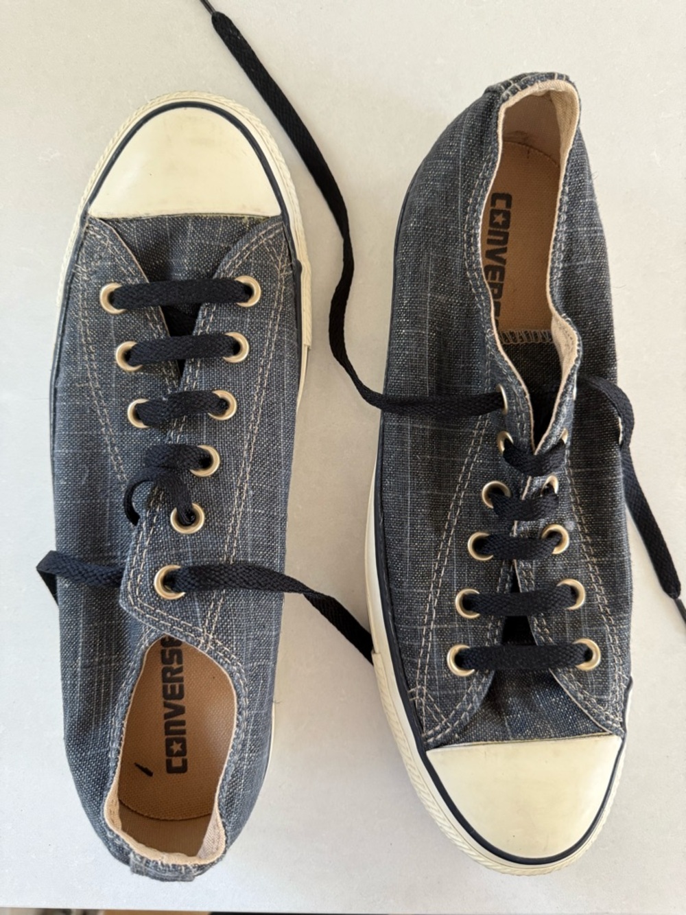 Classic but elevated blue denim Converse All Star Low Top Canvas Sneakers US 10